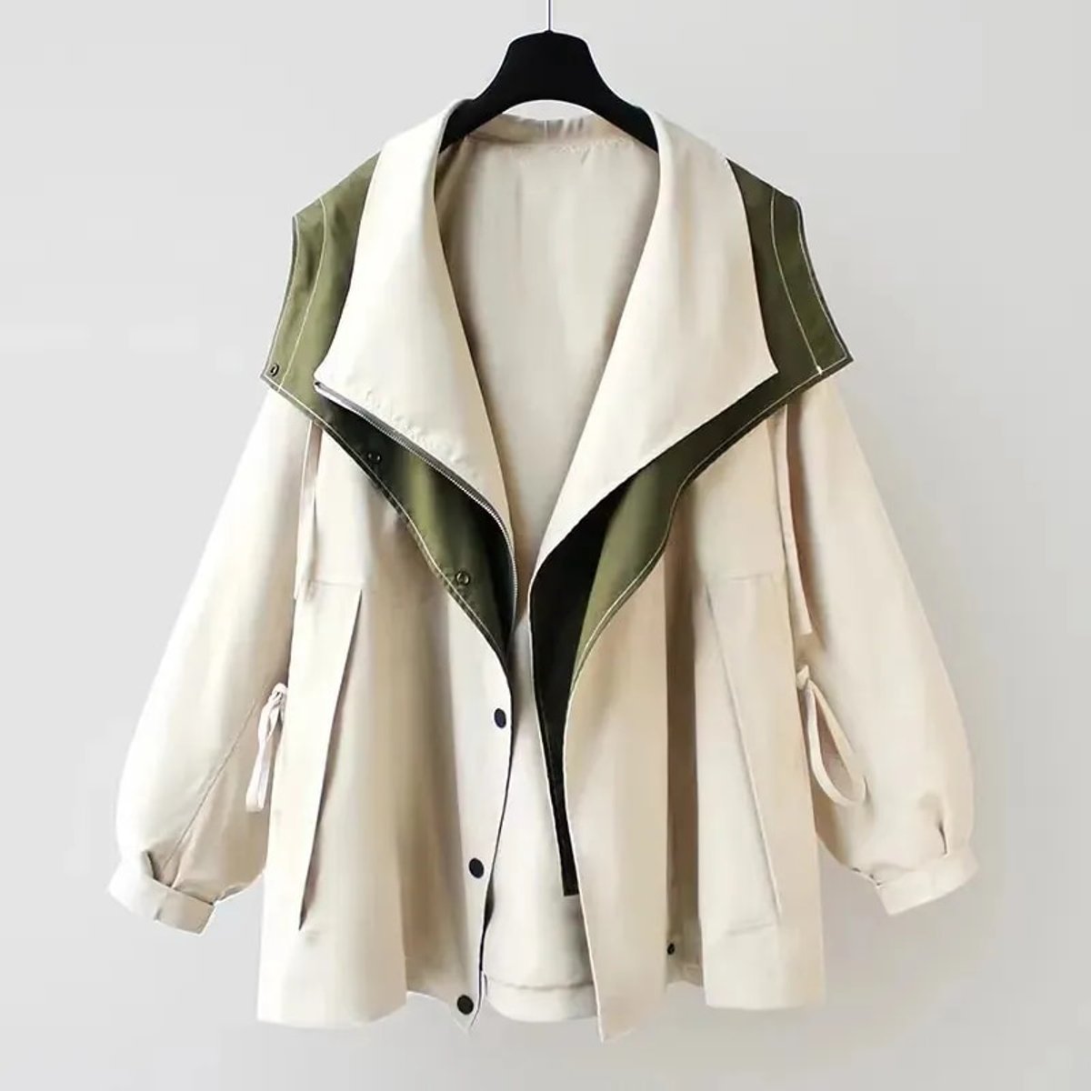 Johanna | Wasserdichter und oversized Damen Trenchcoat