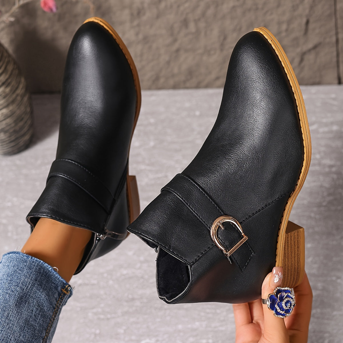 Johanna | Stilvolle Chelsea Stiefeletten mit Schnallendetail
