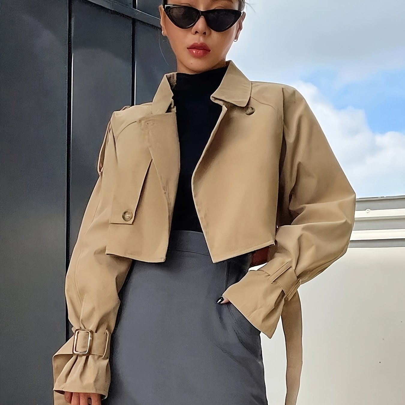Lisa | Bequemer und moderner kurzer Trenchcoat