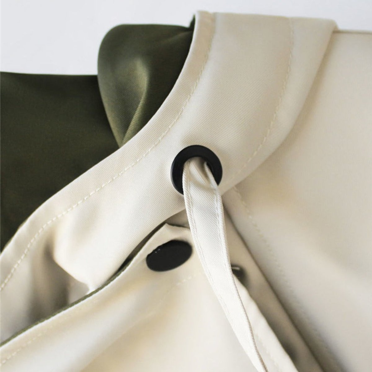Johanna | Wasserdichter und oversized Damen Trenchcoat