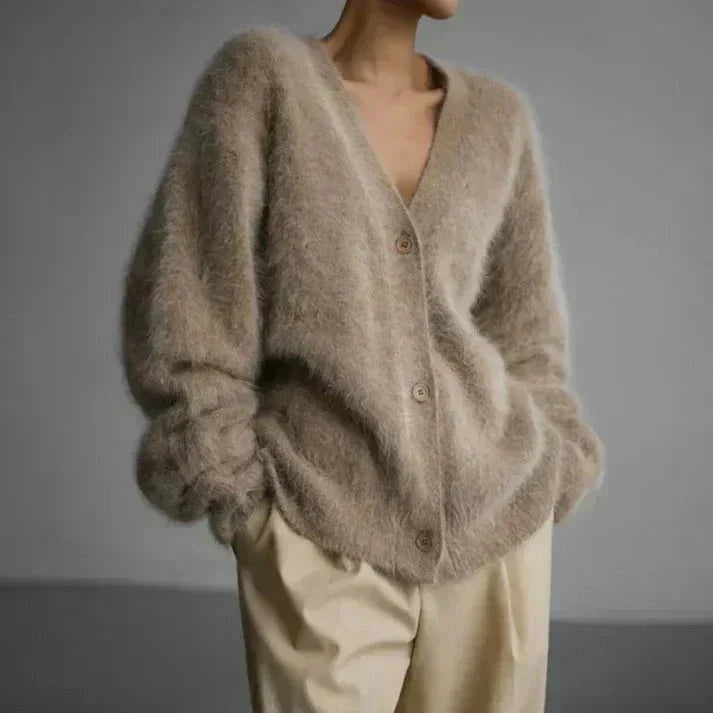 Clara | Weicher Und Eleganter V-Ausschnitt Strickjacke