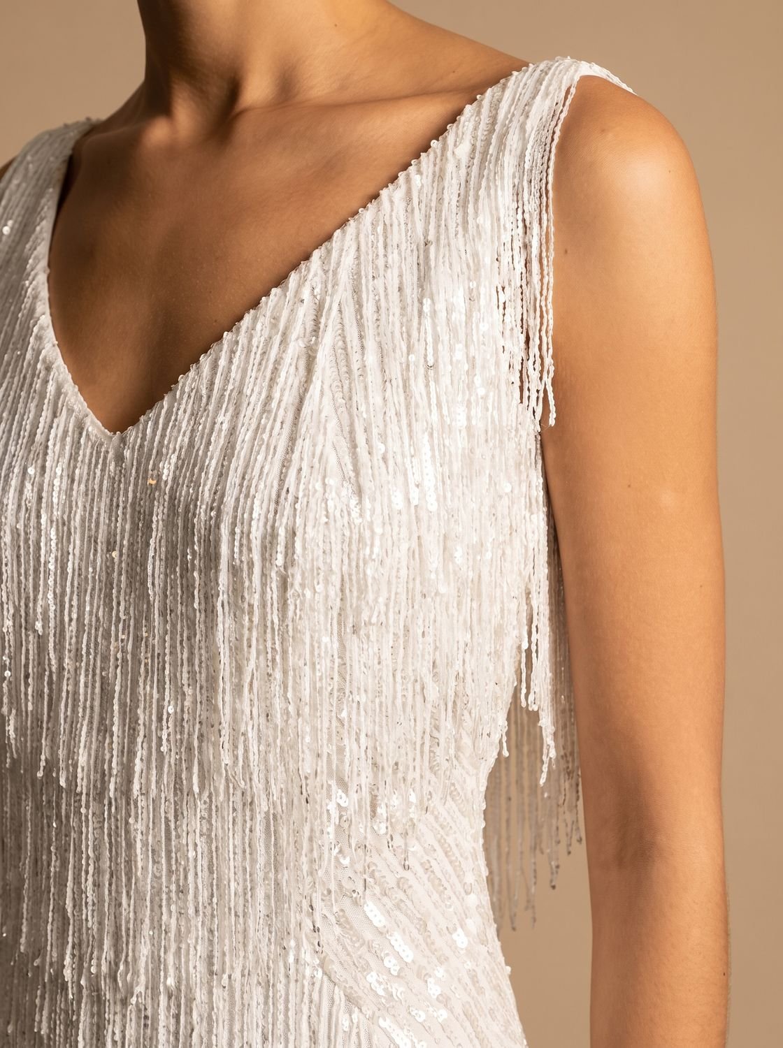 Layla | Mini Kleid mit Pailletten und Fransen – V-Ausschnitt für Frauen