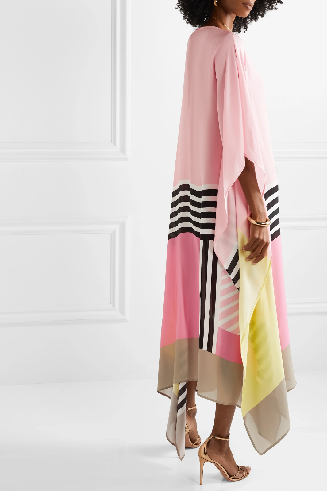 Aria | Geometrisches Druckdesign Damenkleid mit Fledermausärmeln – Locker, Fließend & Ideal für Warme Tage 8