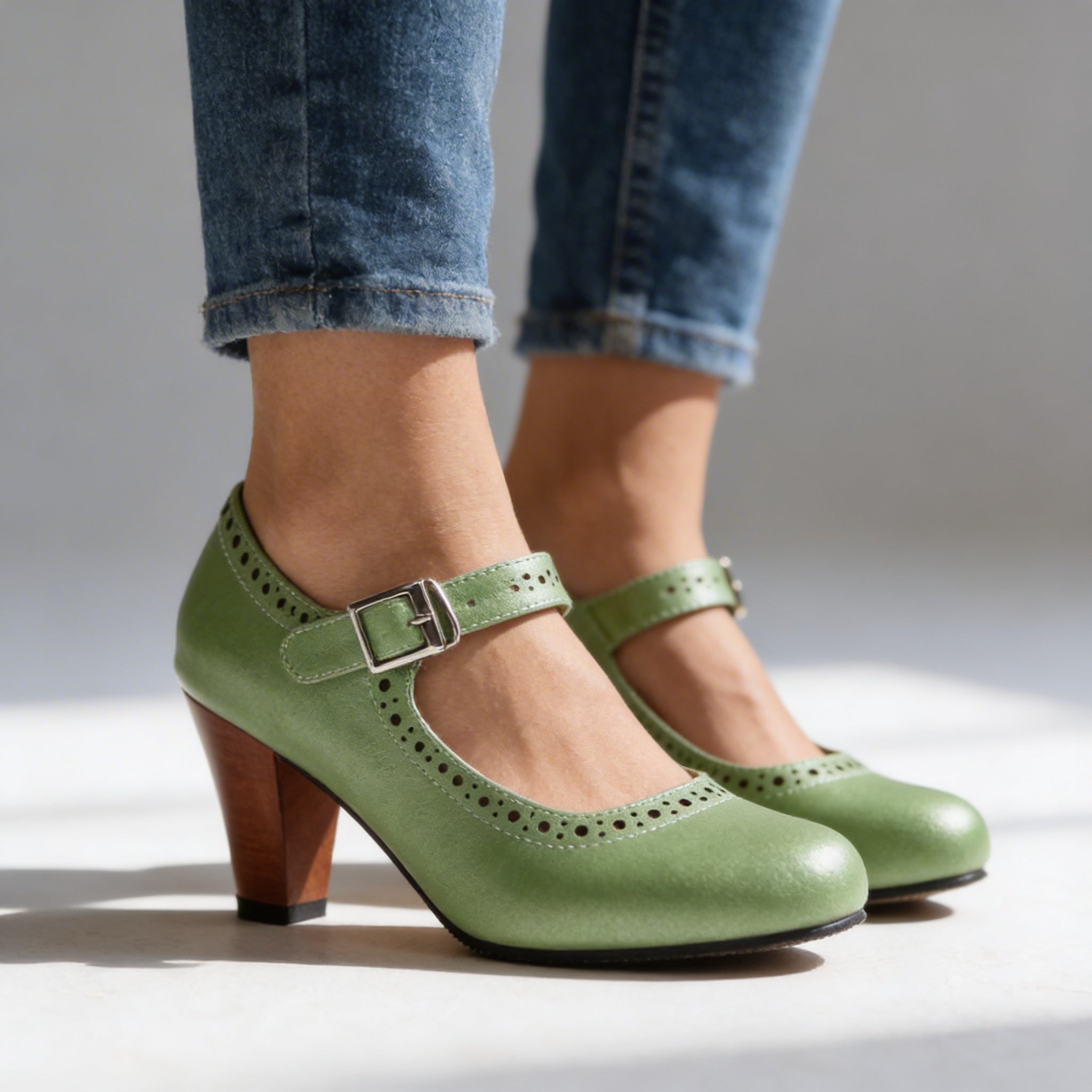 Cora | Damenpumps Blockabsatz Elegant Vintage Stil Komfortabel 8