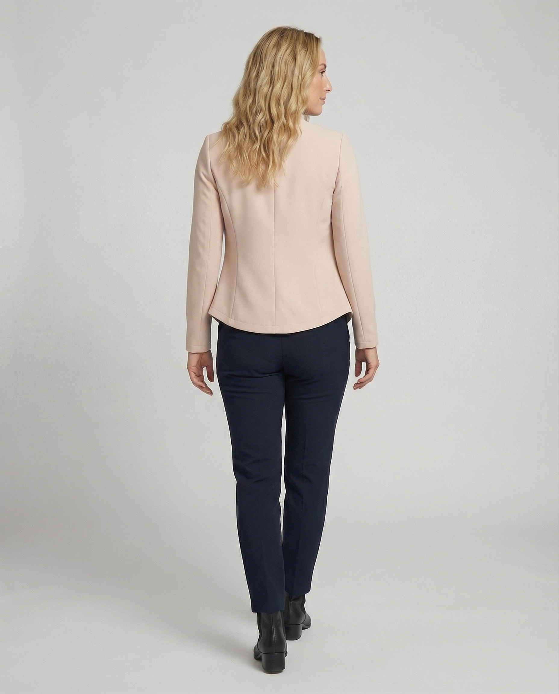 Elara | Eleganter, Bequemer & Vielseitiger Damen-Blazer 3