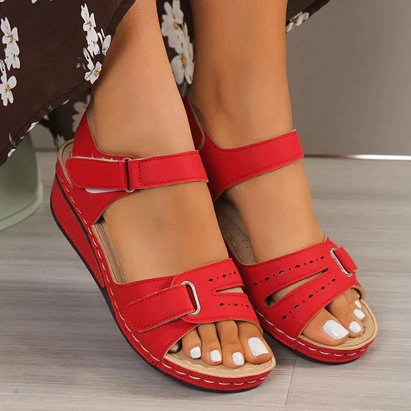 Hela | Elegante, Bequeme & Atmungsaktive Damensandalen mit Keilsohle 0