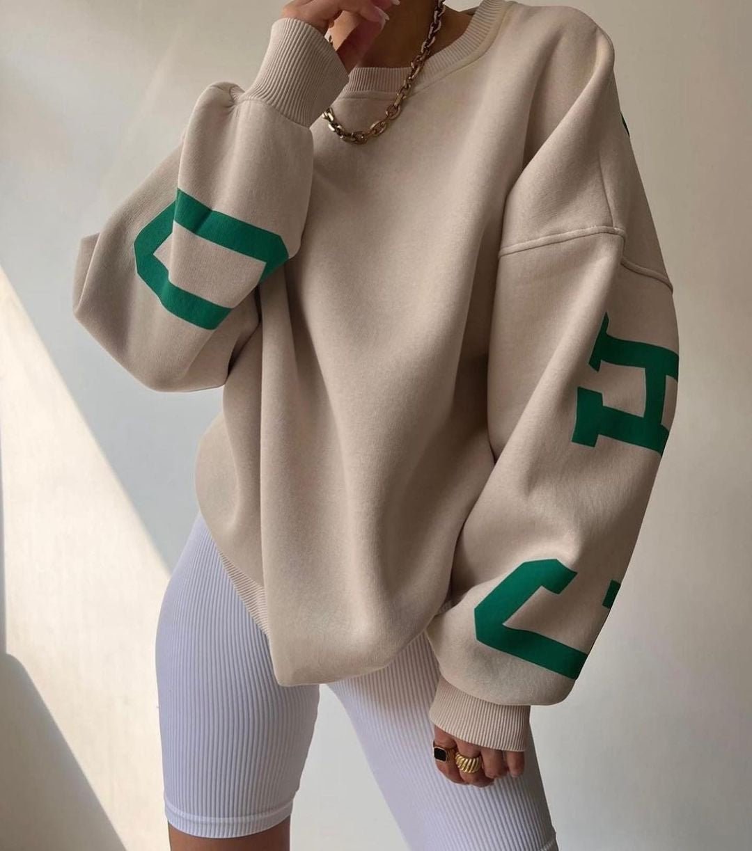 Isla | Oversized Damen-Pullover mit Fleecefutter, Rundhalsausschnitt und College-Ärmeln 3