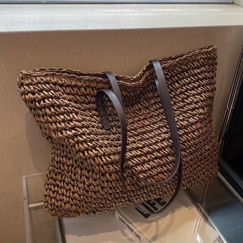 Leonie | Übergroße Schultertasche aus gewebtem Stroh 6