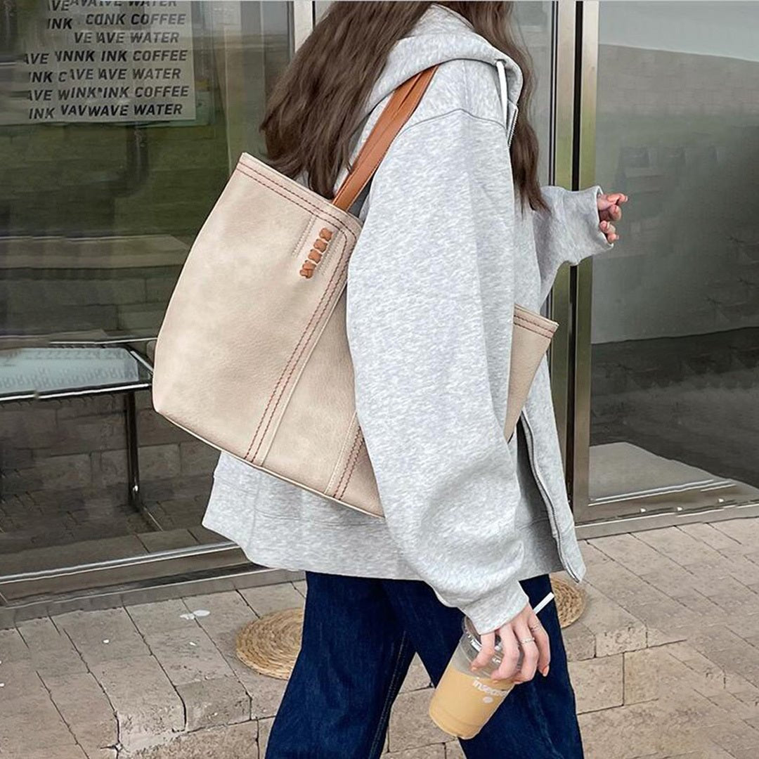 Margaret | Minimalistische Tragetasche aus veganem Leder 2