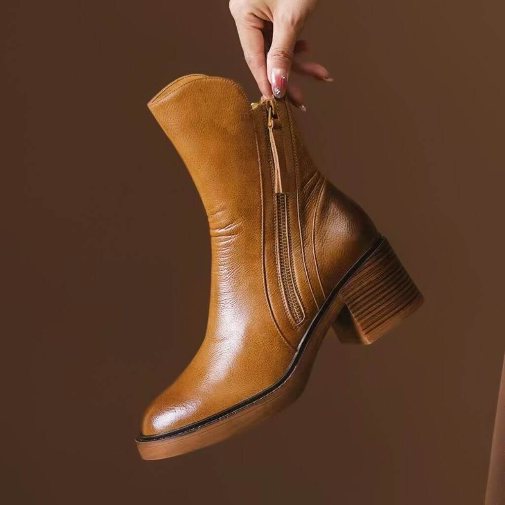 Mia | Elegante und stylische Lederstiefeletten 4