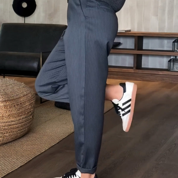 Mira | Elegante, Figurschmeichelnde Damenhose aus Hochwertigem Stoff 6