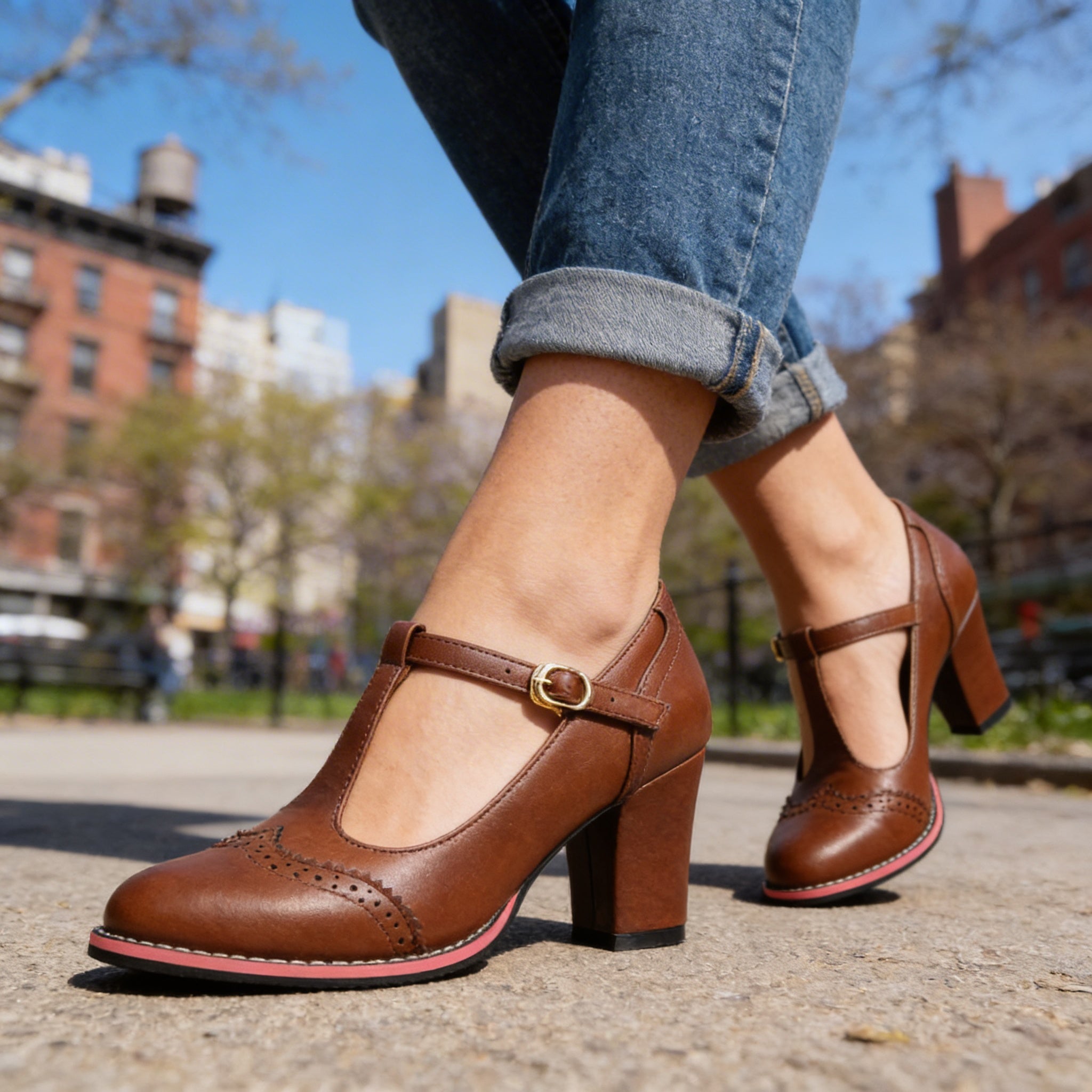 Ottavia | Damenpumps Blockabsatz Elegant T-Riemen Stilvoll 2