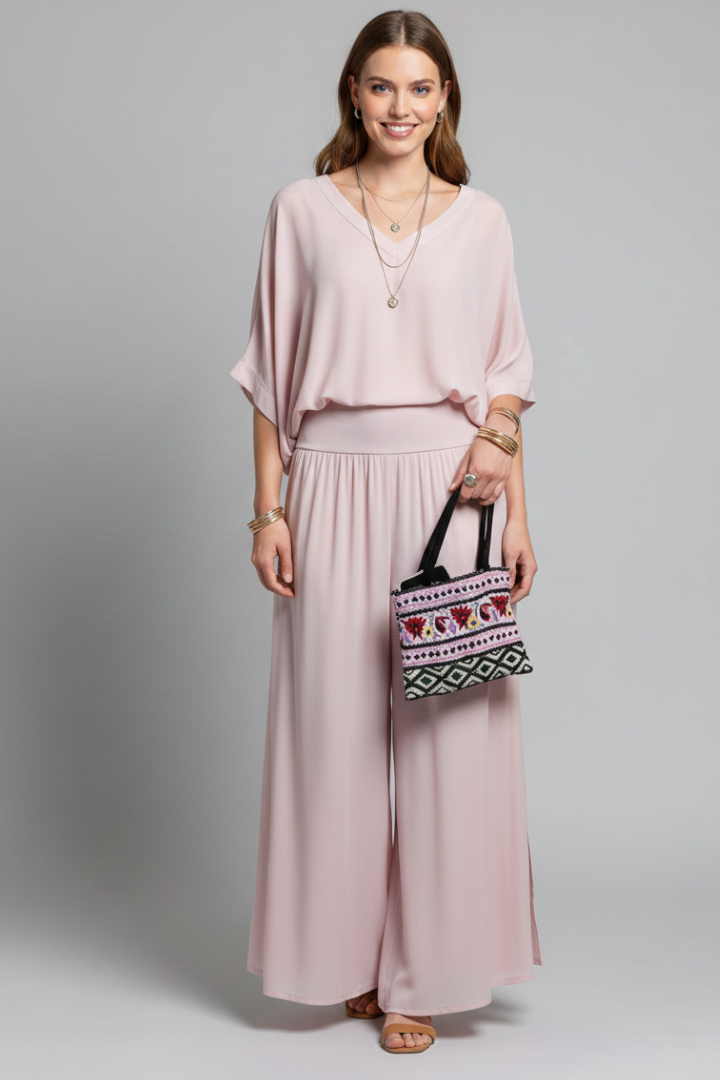Pia | Elegantes Twin Set Damen – V-Ausschnitt & Weites Bein für Stil und Komfort 11