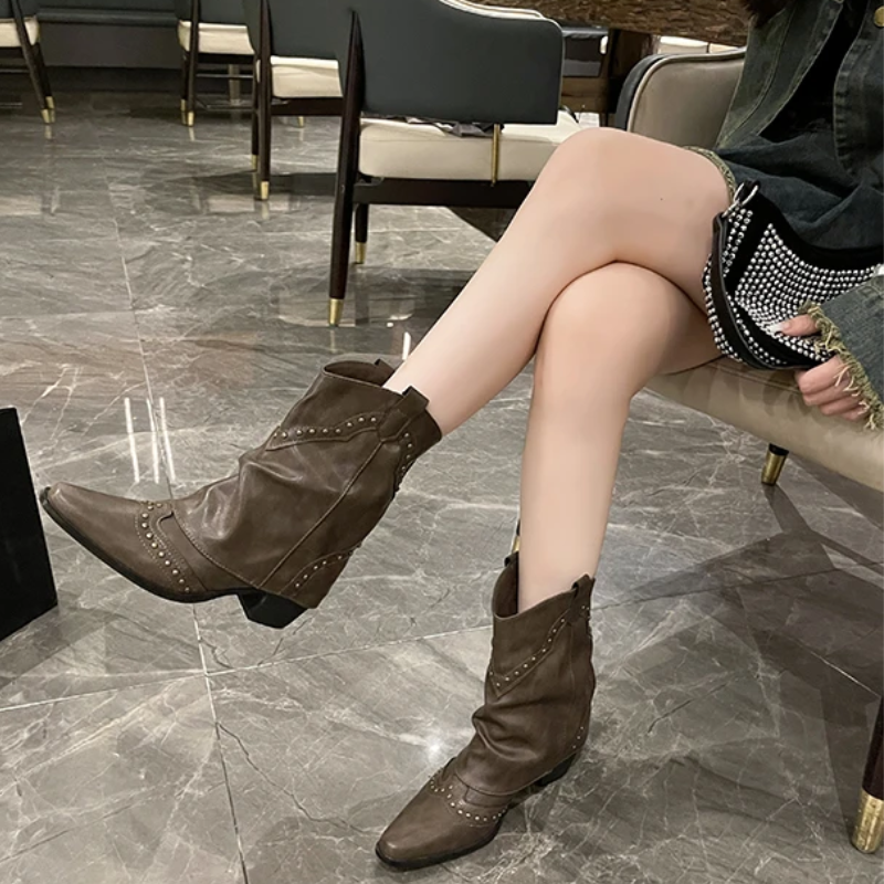 Sierra™ | Westernstiefel Nietenbesetzt Mid-Heel Damenstil 1