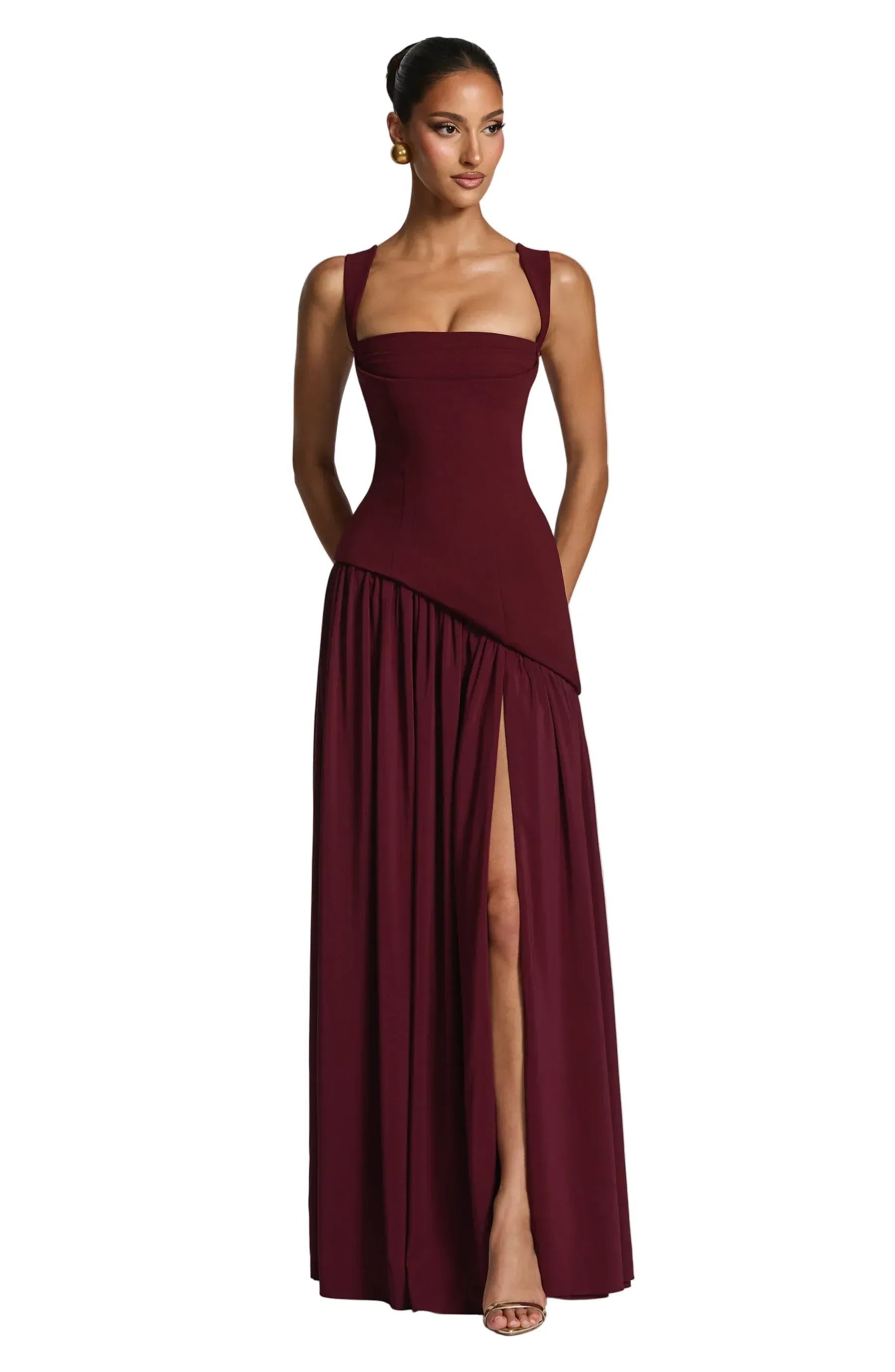 Victoria | Glamouröses Maxikleid mit eckigem Ausschnitt 0