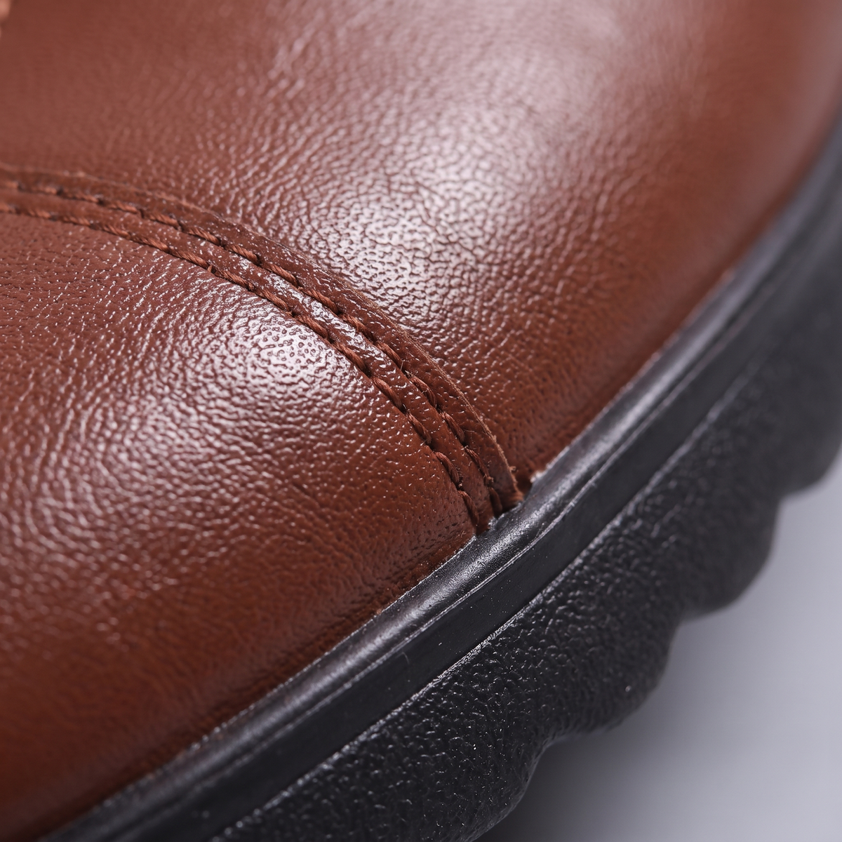 Elegante | Leder Slipper – Bequeme und stilvolle Wahl für Frauen