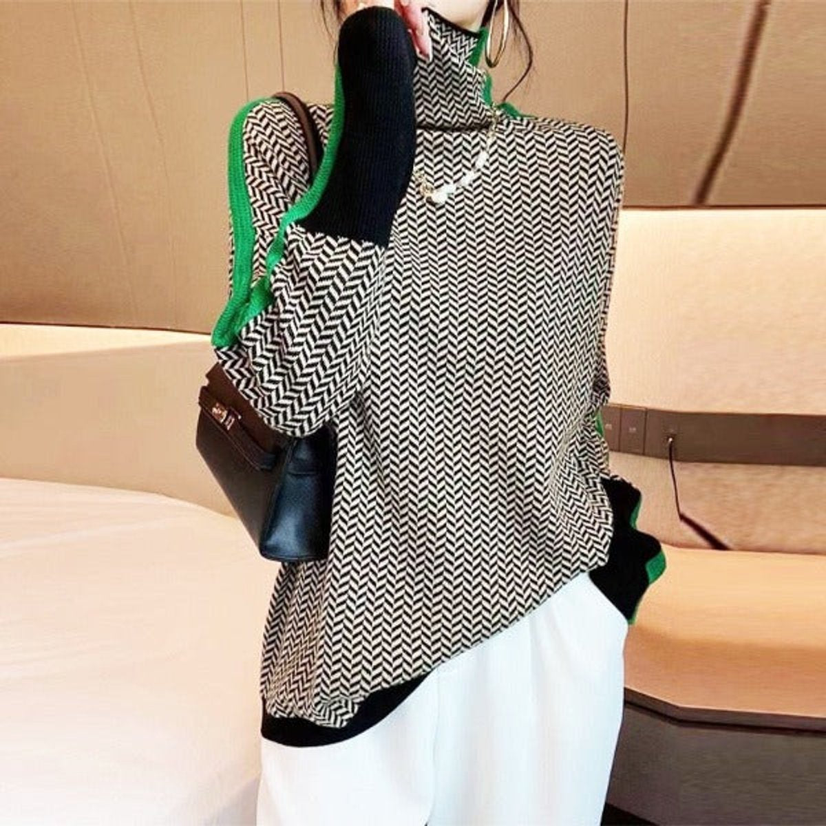 Amelie | Turtleneck Sweater – Oversized Houndstooth Style