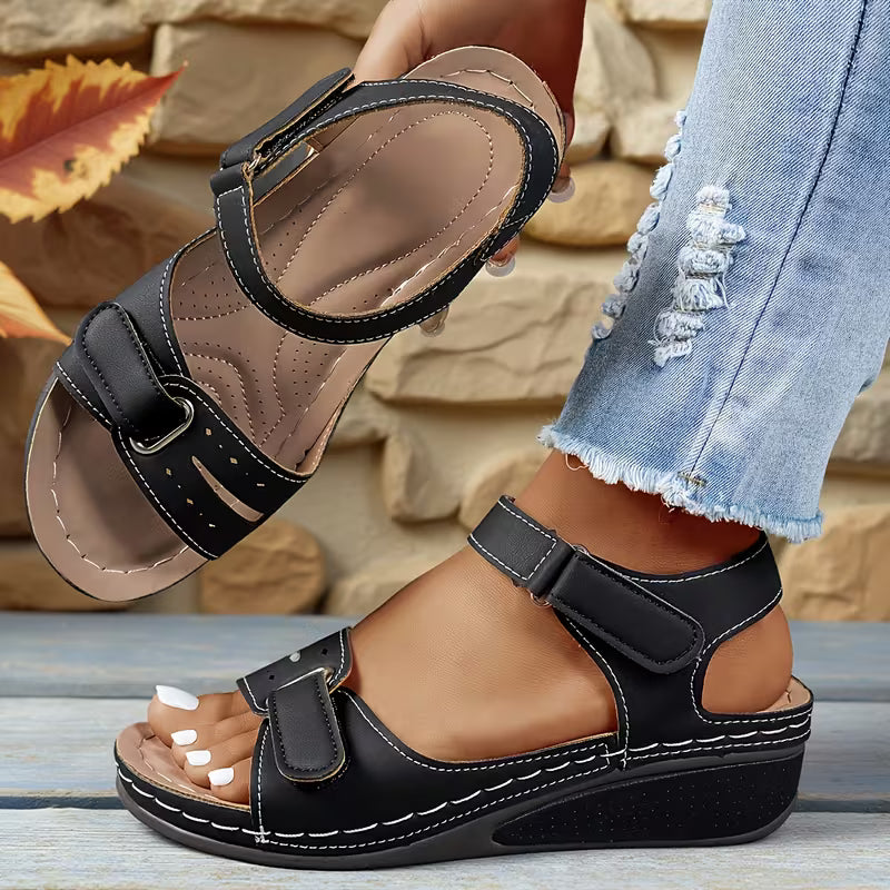 Amelia | Elegante und stilvolle Orthopädie Keilabsatz Sandalen
