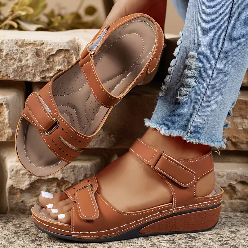 Amelia | Elegante und stilvolle Orthopädie Keilabsatz Sandalen