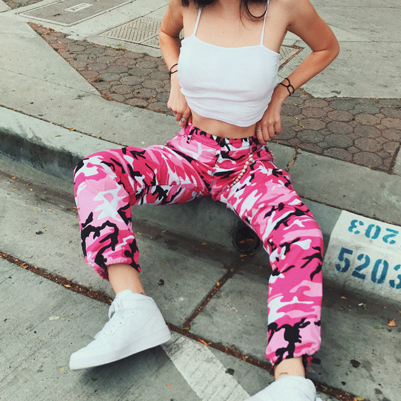 Emma | Trendige und bequeme Camouflage Cargohose