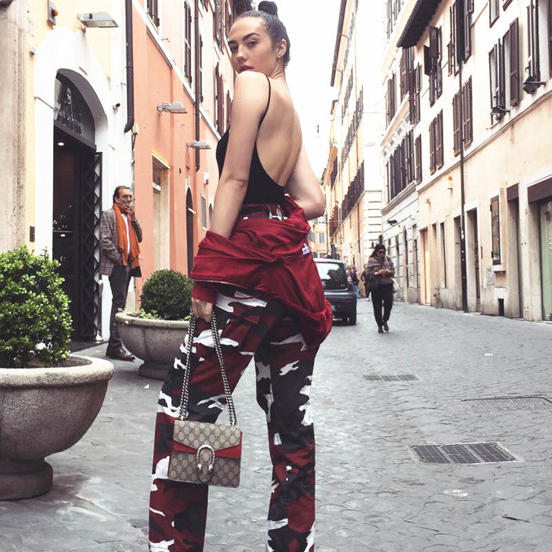Emma | Trendige und bequeme Camouflage Cargohose