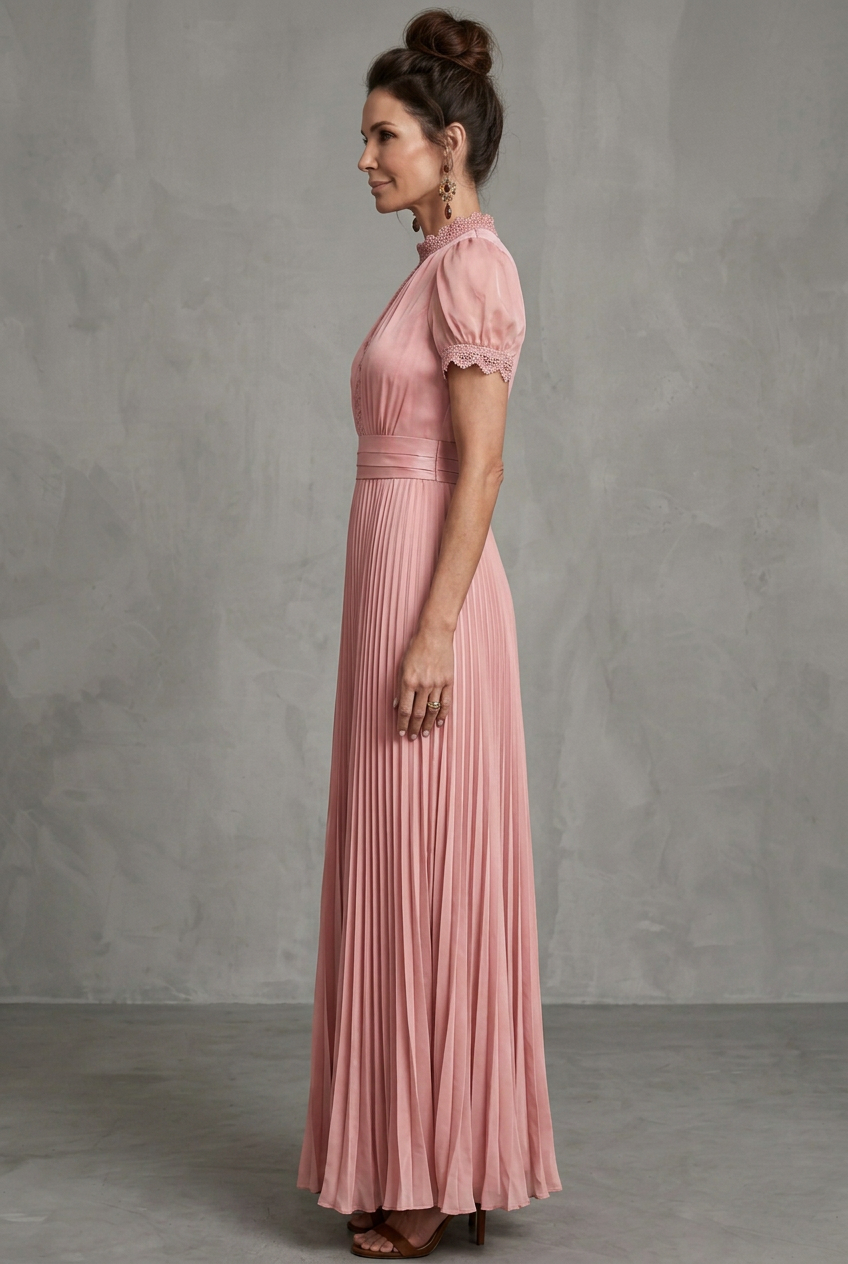Elara | Falten-Maxikleid mit Spitzenbesatz