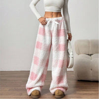 Evelyn | Kariert und Kuschelig Damen Fleecehose mit weitem Bein