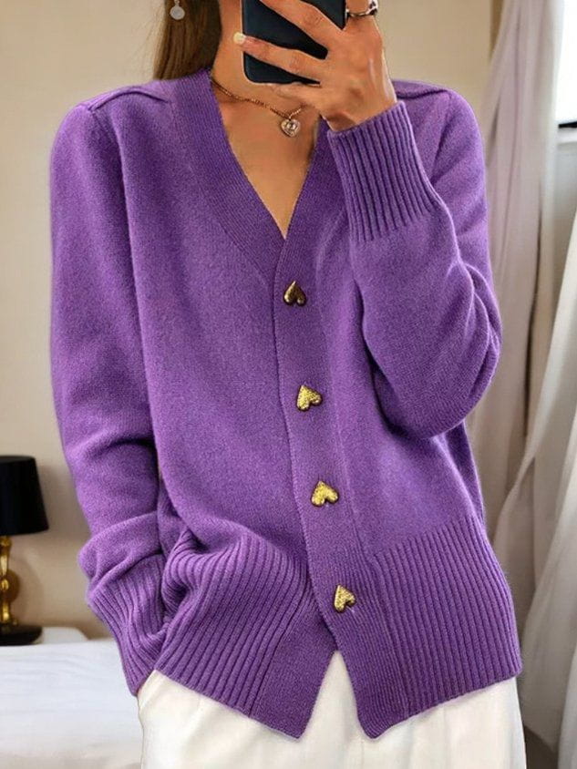 Johanna | Eleganter Damen Strickjacke mit Herzknöpfen