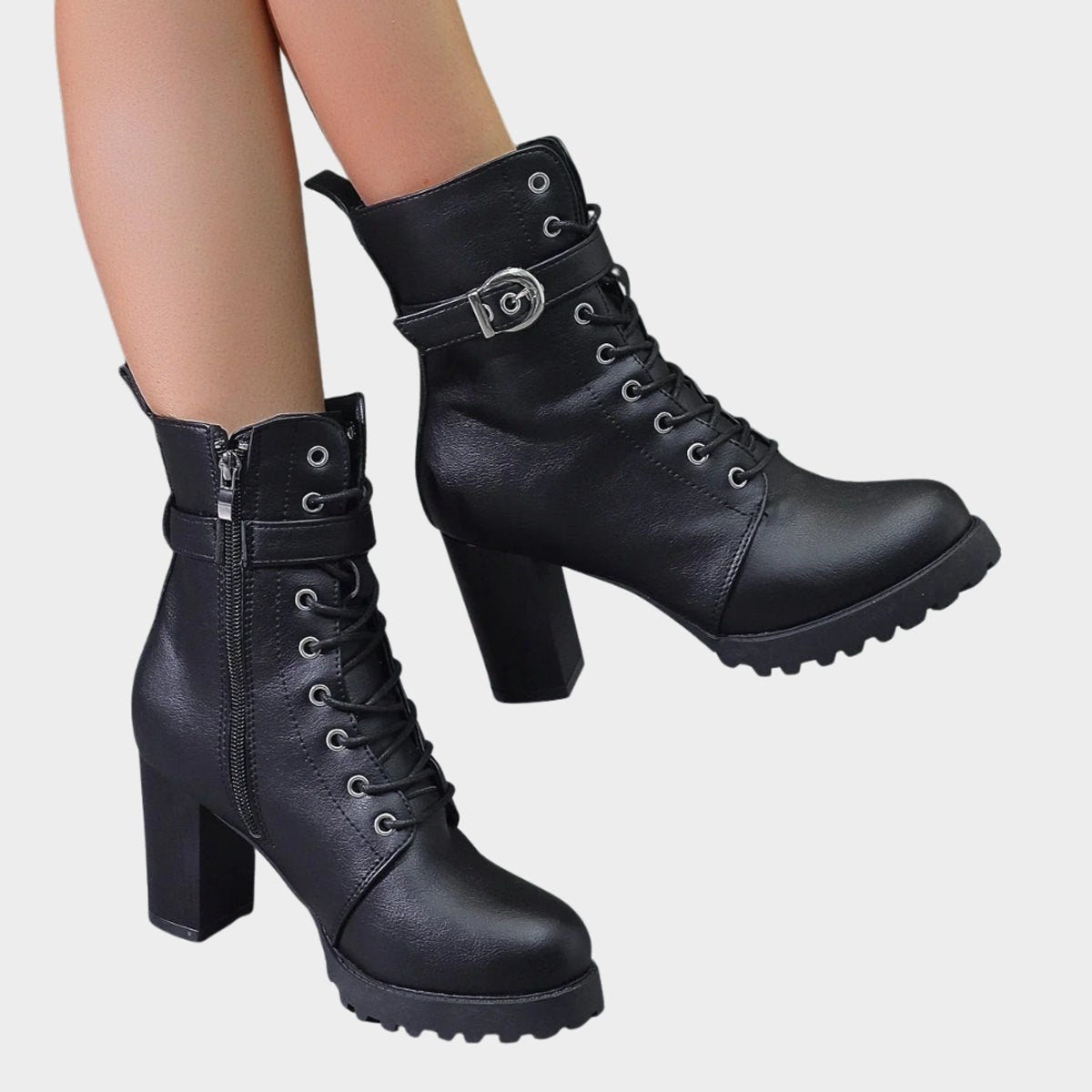 Madison | Markante Combat Stiefeletten mit Blockabsatz und Schnallenriemen