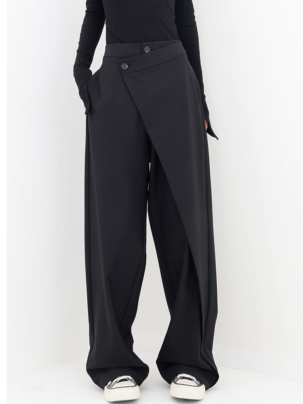 Emilia | Modische und bequeme asymmetrische Baggy Weite Hose