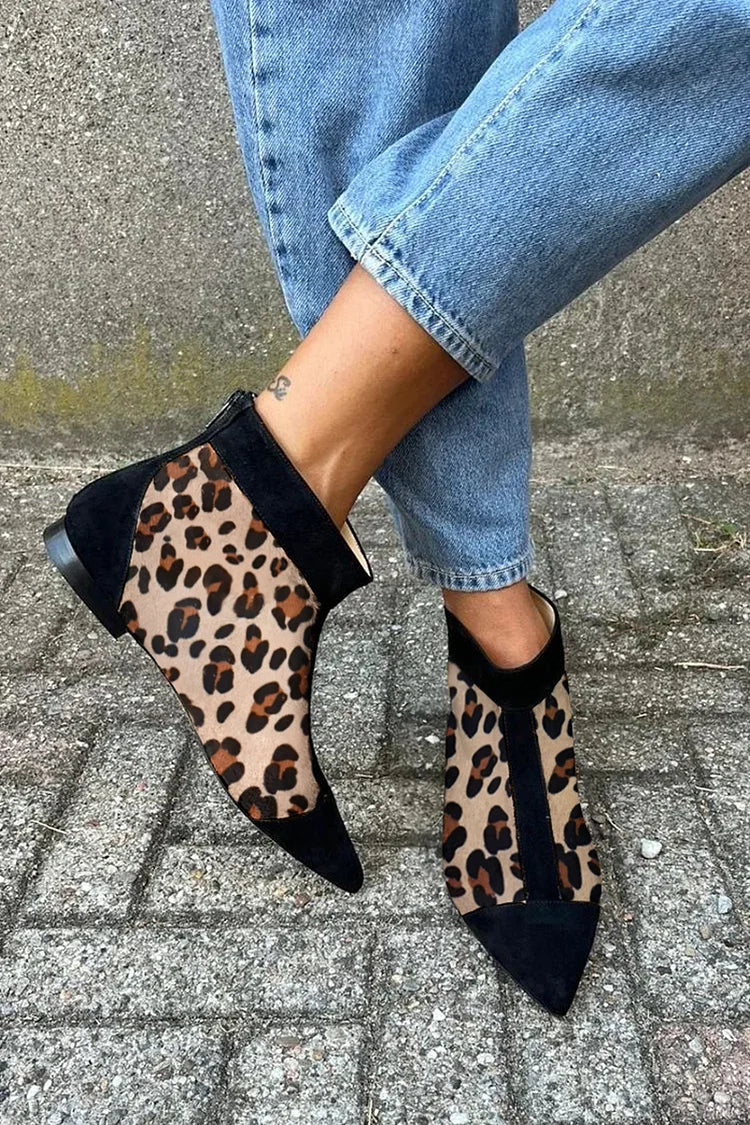 Isabelle | Auffällige Leo Print Stiefeletten mit spitzer Schuhspitze