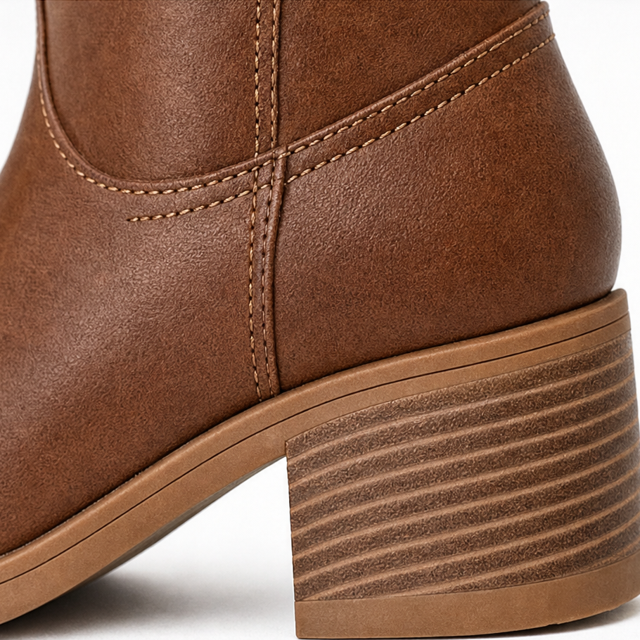 Calvera | Kniehohe Boots – Weitöffnung zum einfachen Hineinschlüpfen