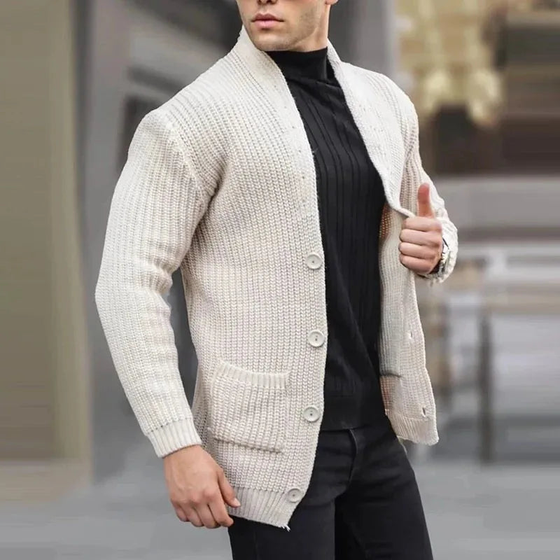 Niklas | Moderne und bequeme Herren Strick Strickjacke