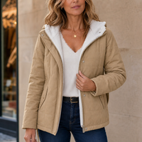 Clara | Feminine und Warme Damen Pufferjacke mit Kapuze
