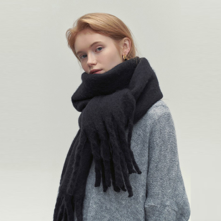 Drune | Wool Scarf – Luxurious Soft Wrap for Women