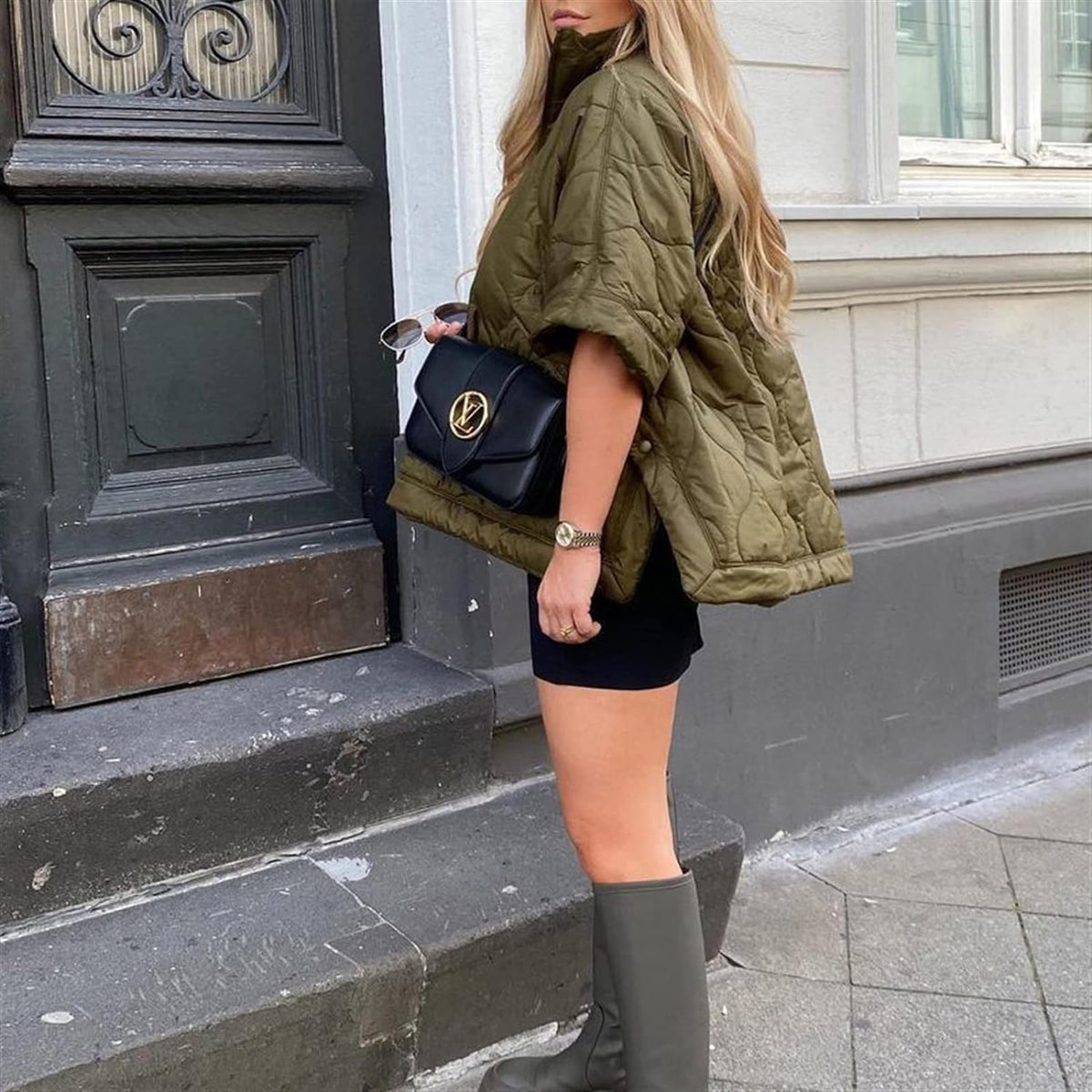 Mila | Warme und moderne Kurzarm Daunenjacke