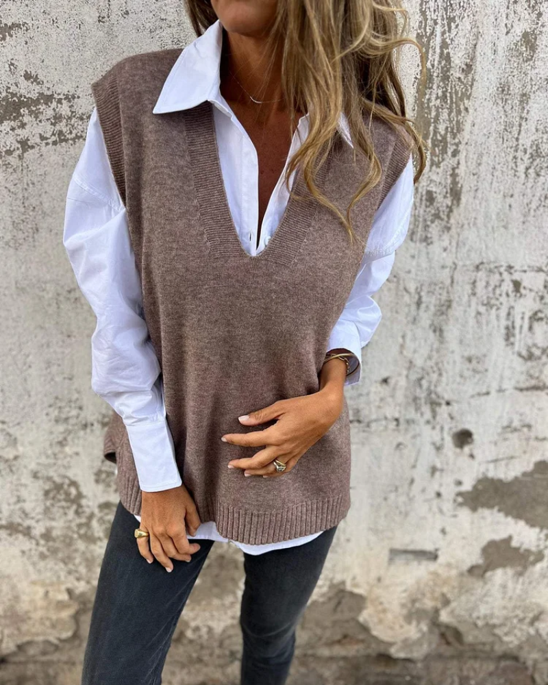 Helena | Klassische und Vielseitige Strickweste