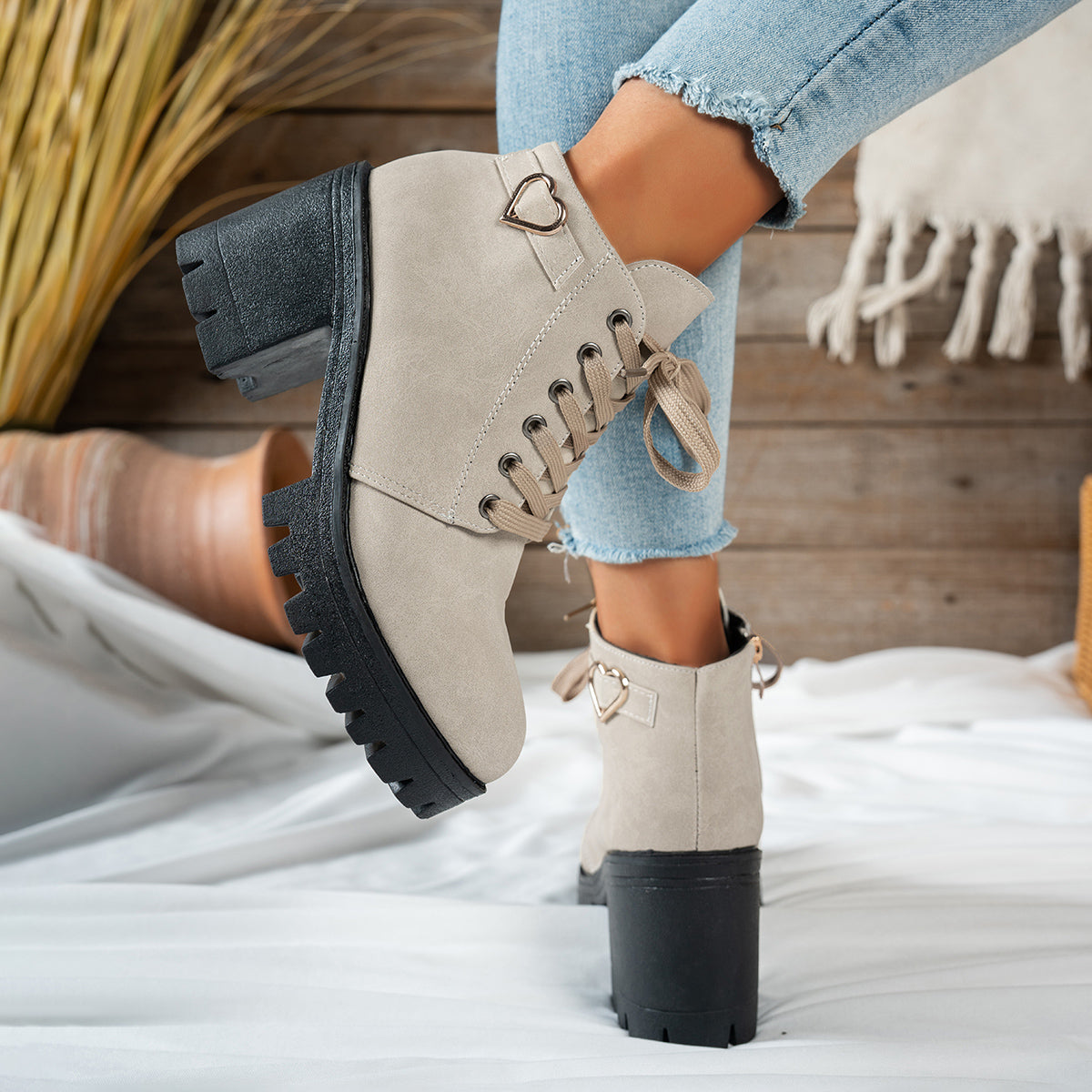 Nadine | Trendige Schnürstiefeletten mit Blockabsatz