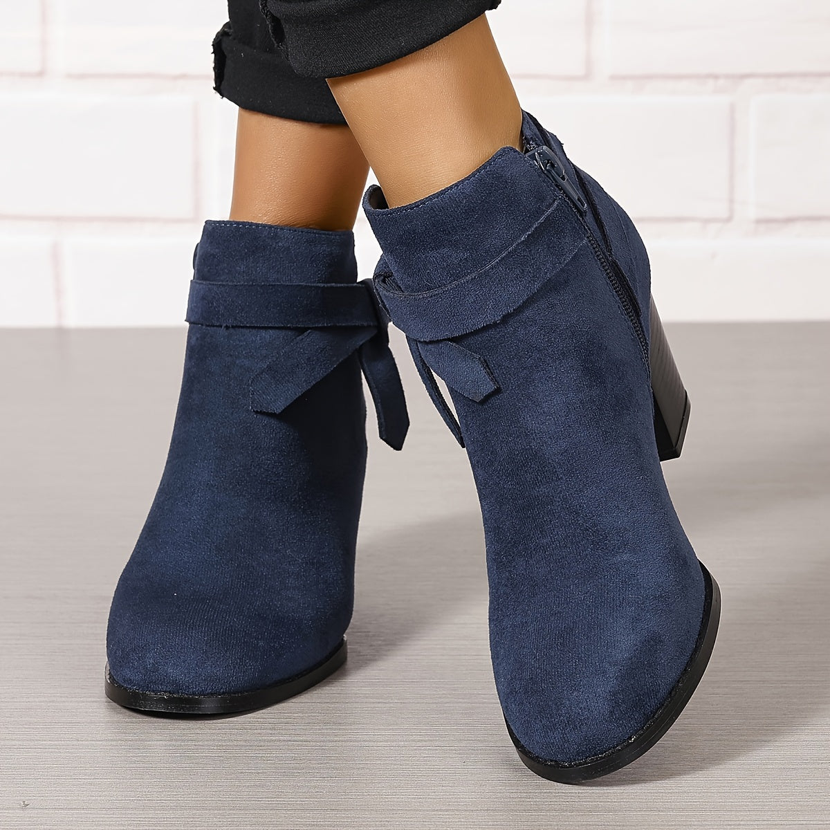 Valerie | Feminine Stiefeletten mit Blockabsatz und Schleifendetail