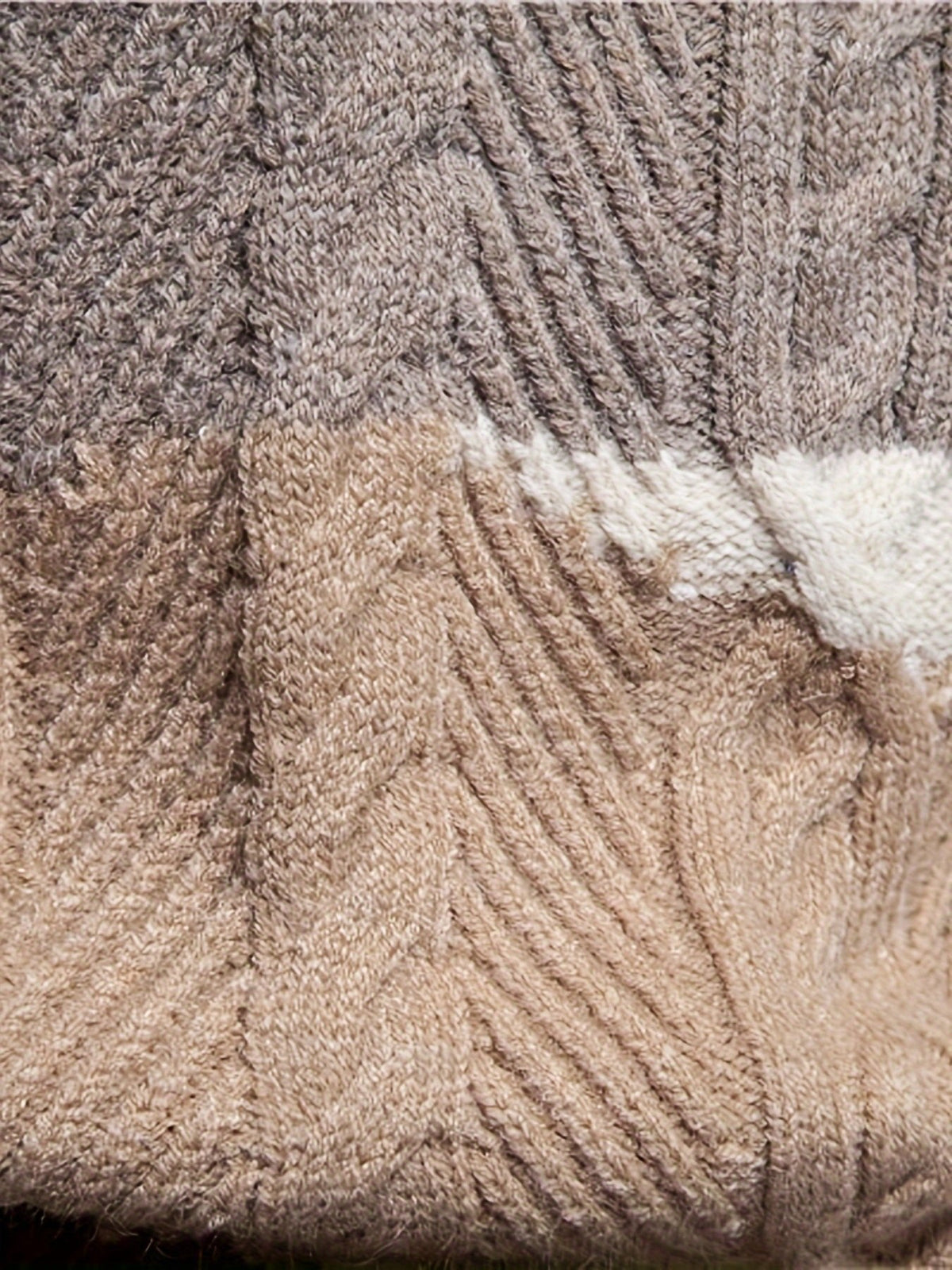 Simon | Textured Colour-Block Sweater for Men