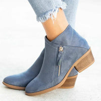 Celeste | Zeitlose Stiefeletten aus Wildleder mit niedrigem Blockabsatz