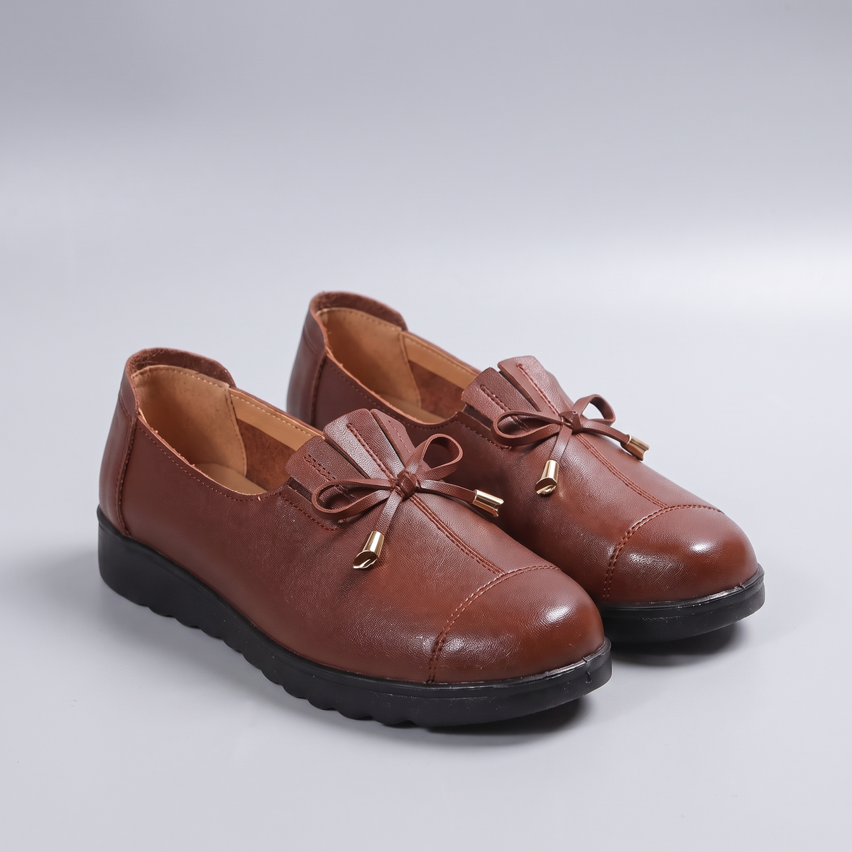 Elegante | Leder Slipper – Bequeme und stilvolle Wahl für Frauen