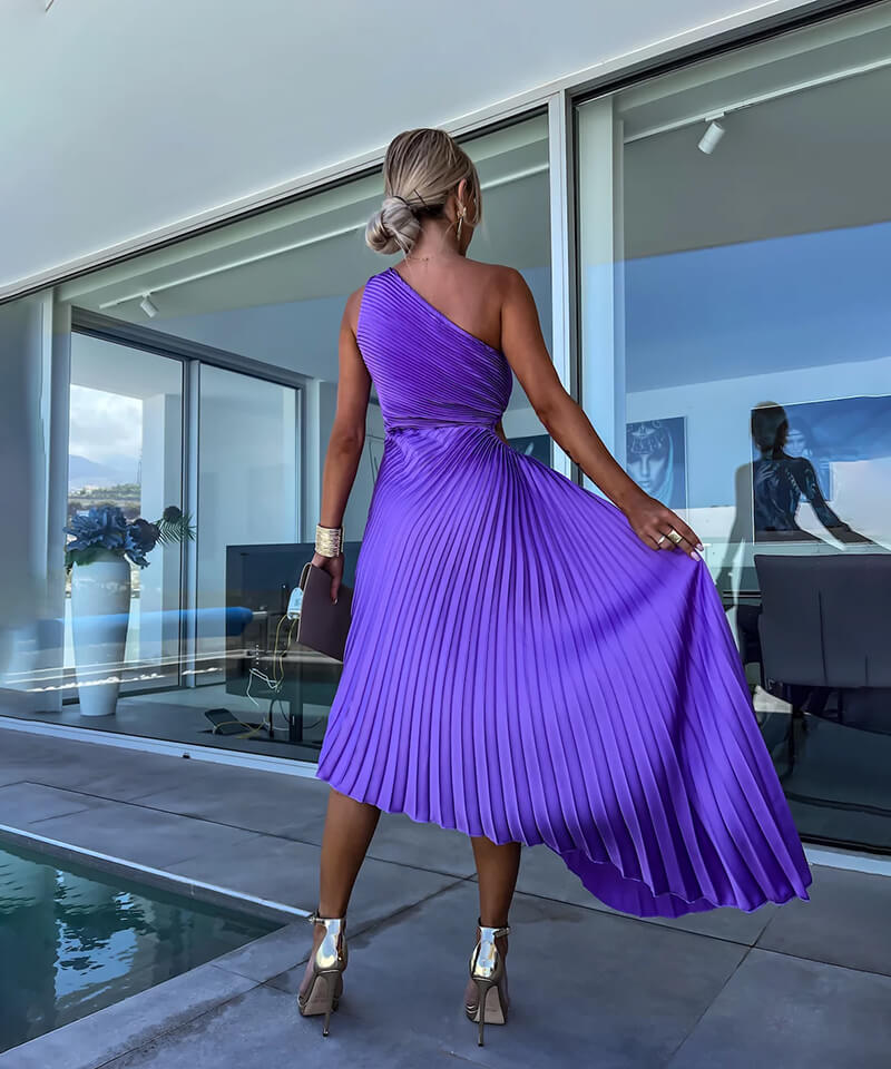 Alyssa | Hochzeitsgästekleid One-Shoulder Midi Figurbetont Elegant Stilvoll 4