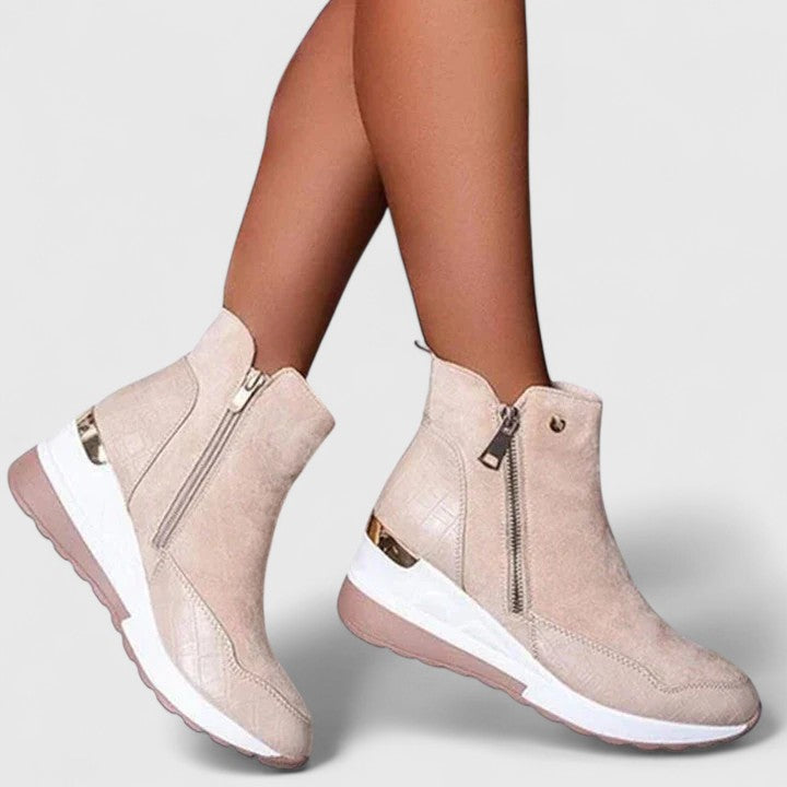Amelia | Elegante orthopädische Keilstiefel 7