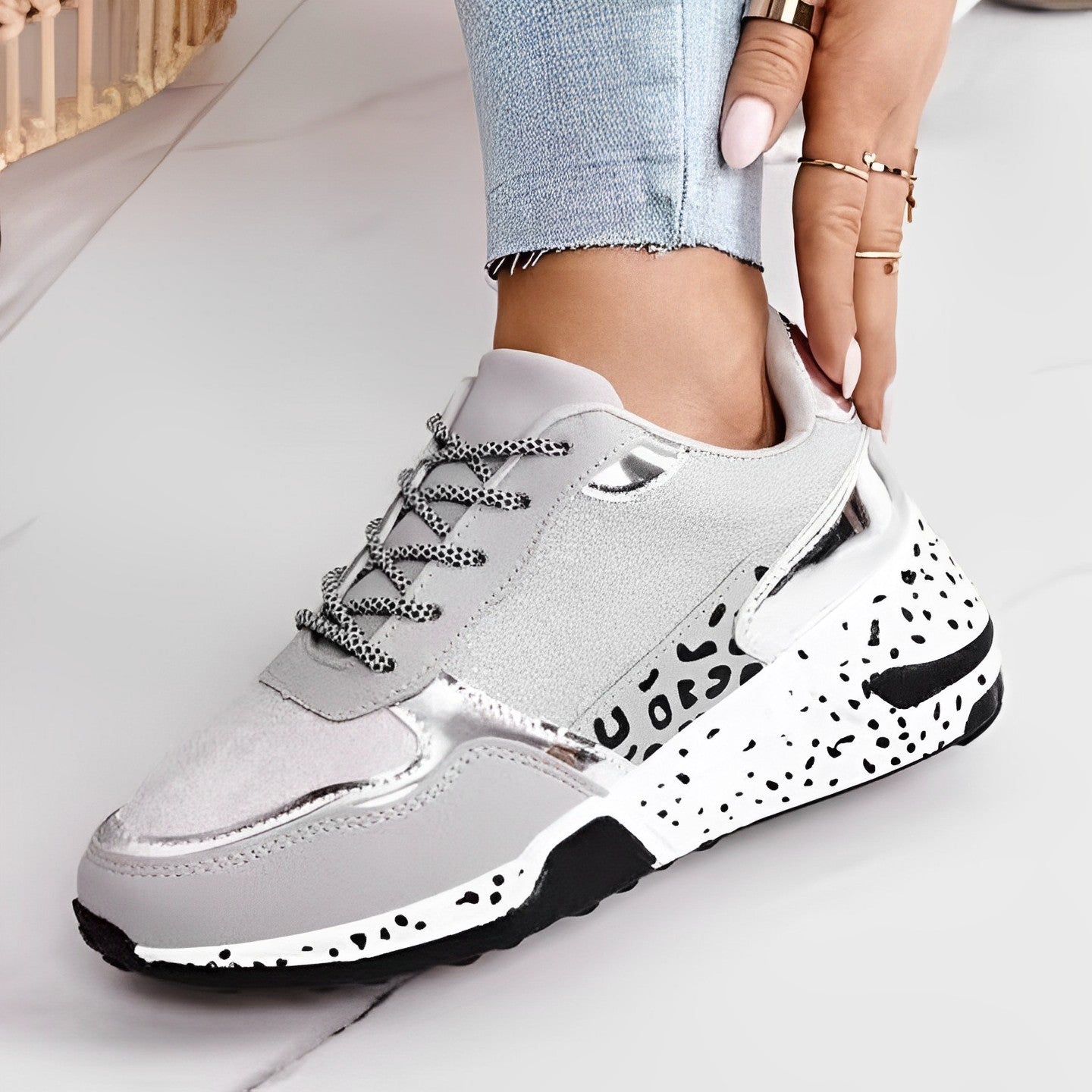 Anouschka | Damen Sneaker – Stilvoll, Atmungsaktiv & Rutschfest 3