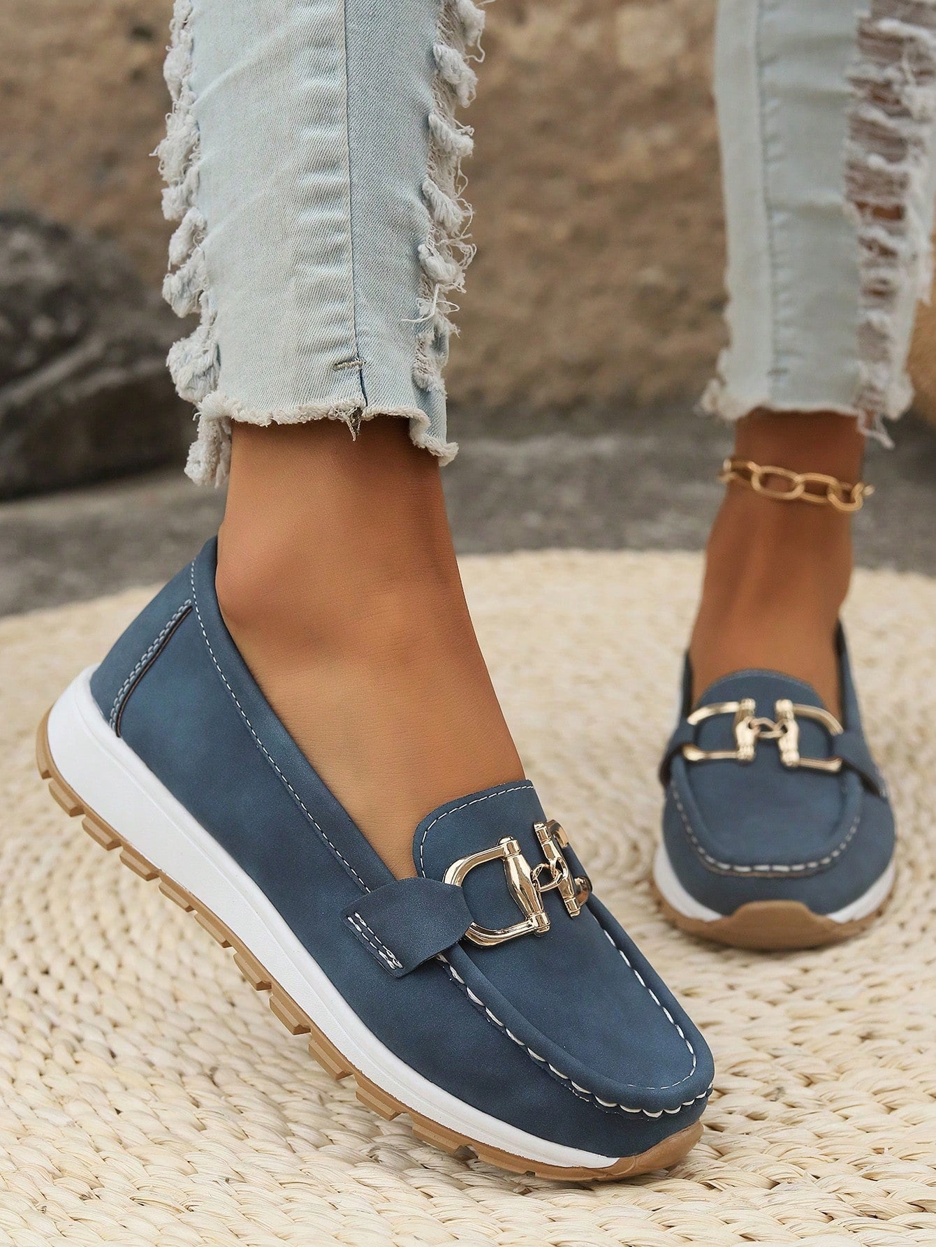 Azelia | Elegante Damen Loafer mit Goldfarbener Schnalle – Bequeme Penny Loafer Damen für Stil und Komfort 8