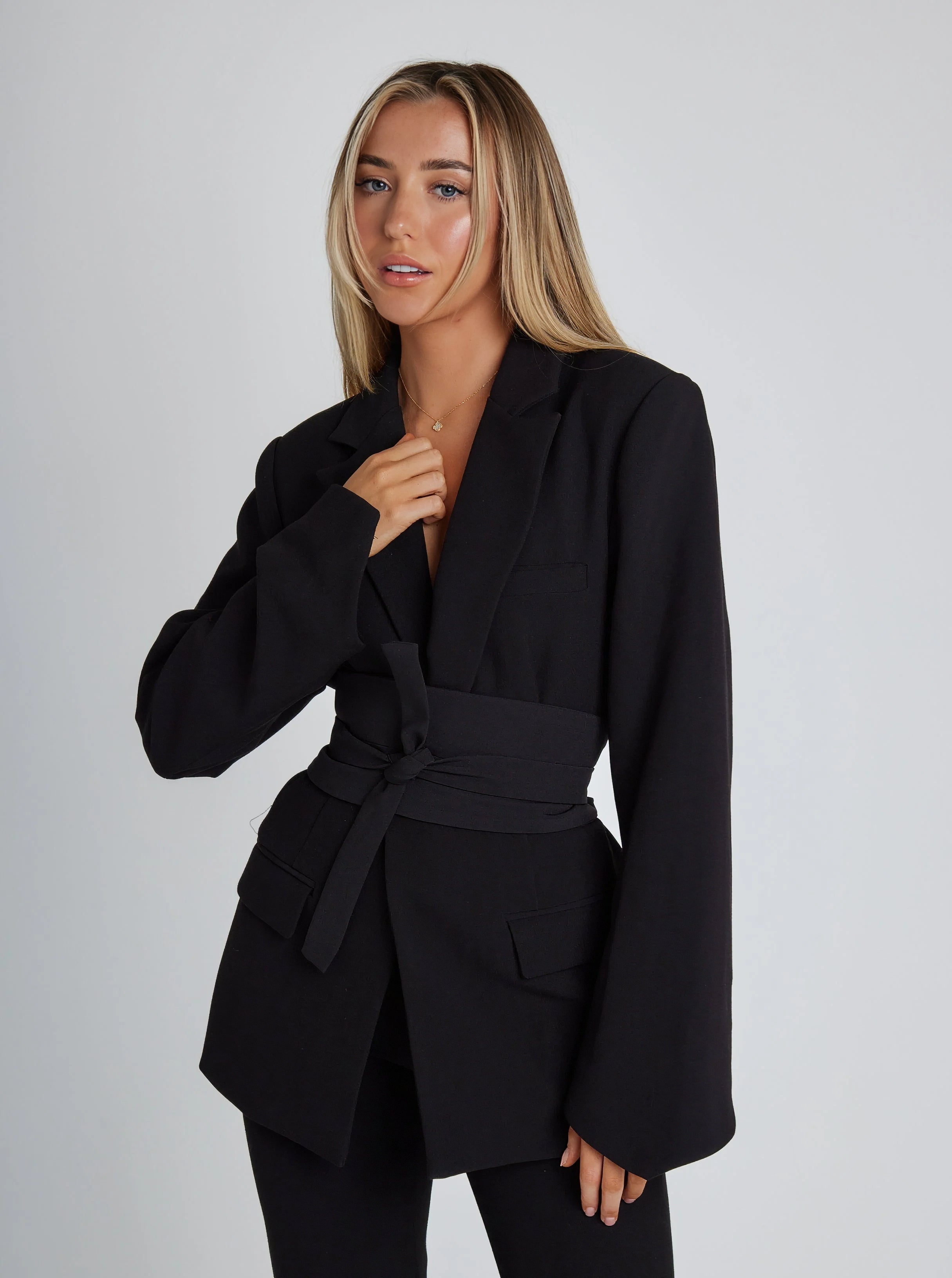 Belaire | Eleganter, Taillierter &amp; Vielseitiger Blazer mit Gürtel 0
