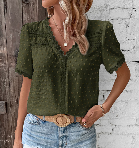 Camille | Zarte, Elegante Damenbluse mit V-Ausschnitt – Perfekt für Festliche Anlässe 1
