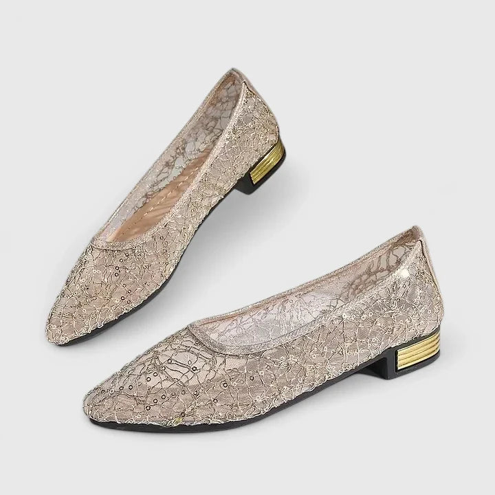 Carmen | Ergonomische, Atmungsaktive Flache Schuhe für Stilbewusste 1