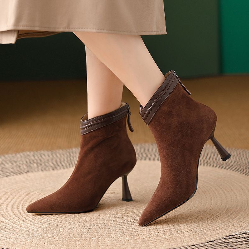 Clara | Vielseitige und stylische Stiefeletten 1